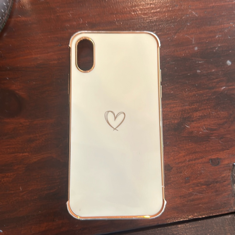 White and gold iphone xs case